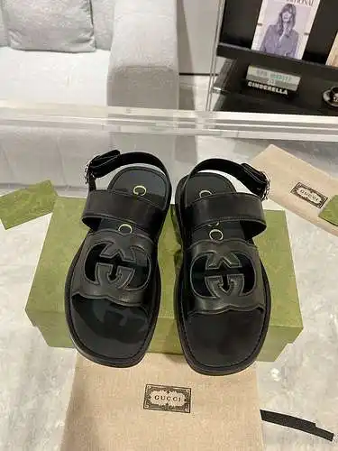 Zapatos GUCCI para hombre y mujer Código: 0506B40 Talla: Mujer 35-40 Hombre 39-44 (Mujer 41, Hombre 