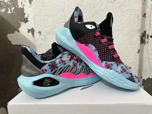 Curry Guerra navideña de 11.a generación 38-46