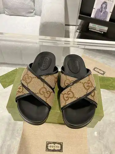 Zapatos GUCCI para hombre y mujer Código: 0506B40 Talla: Mujer 35-40 Hombre 39-44 (Mujer 41, Hombre 