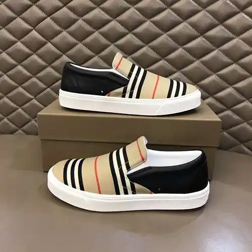 Zapatos de hombre Burberry Código: 0508B30 Talla: 38-44