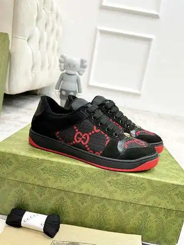 Zapatos GUCCI para hombre y mujer Código: 0507C20 Talla: 35-40 / 39-44 talla regular