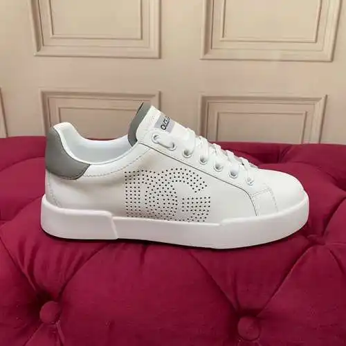 Zapatos Dolce & Gabbana para hombre y mujer Código: 0506C40 Talla: Mujer 35-41, Hombre 38-45