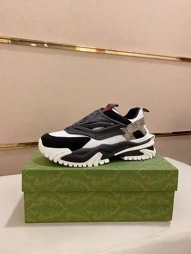 Zapatos de hombre GUCCI Código: 0510B90 Talla: 38-44 (se puede personalizar a 45, no reembolsable)