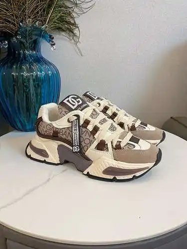 Zapatos Dolce & Gabbana para hombre y mujer Código: 0506C60 Talla: 36-46