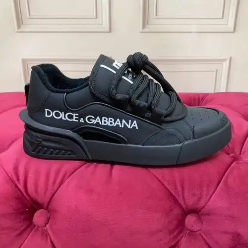 Zapatos Dolce & Gabbana para hombre y mujer Código: 0506C60 Talla: Mujer 35-41, Hombre 38-45
