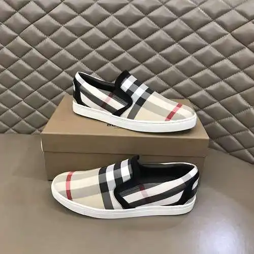 Zapatos de hombre Burberry Código: 0508B30 Talla: 38-44
