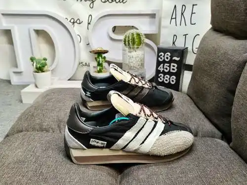 386Dadidas Esta serie también presenta