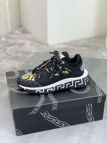 Zapatos Versace para hombre y mujer Código: 0516C50 Talla: 36-45 (46 personalizados)