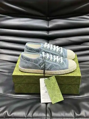 Zapatos GUCCI para hombre y mujer Código: 0518B30 Talla: Mujer 35-39, Hombre 38-44