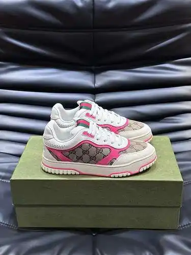 Zapatos GUCCI para hombre y mujer Código: 0518B80 Talla: 35-39 para mujer, 38-44 para hombre