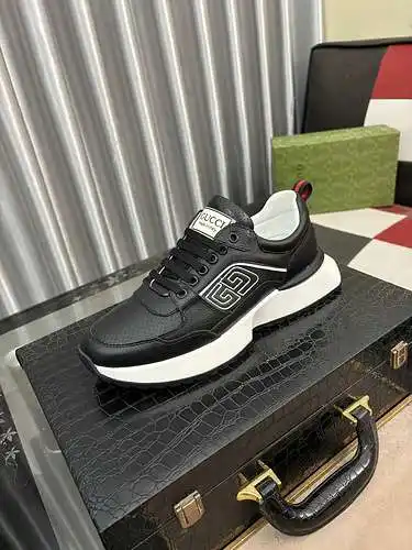Zapatos de hombre GUCCI Código: 0515B50 Talla: 38-44