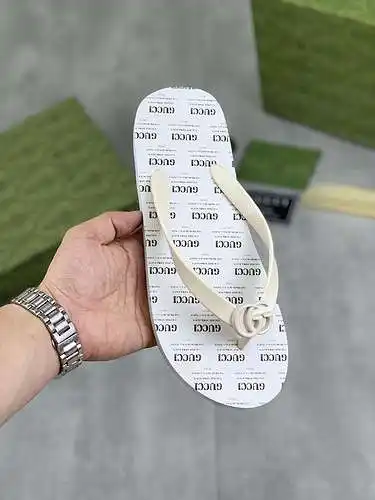 Zapatos GUCCI para Hombre y Mujer Código: 0516A50 Talla: Adulto 36-45 Código Niño: 30-37