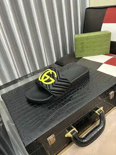 Zapatos GUCCI para hombre y mujer Código: 0515A40 Talla: 35-44