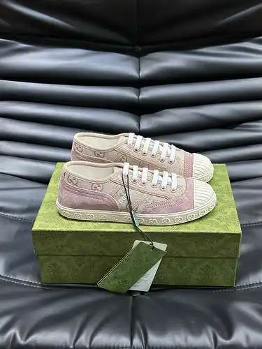 Zapatos GUCCI para hombre y mujer Código: 0518B30 Talla: Mujer 35-39, Hombre 38-44
