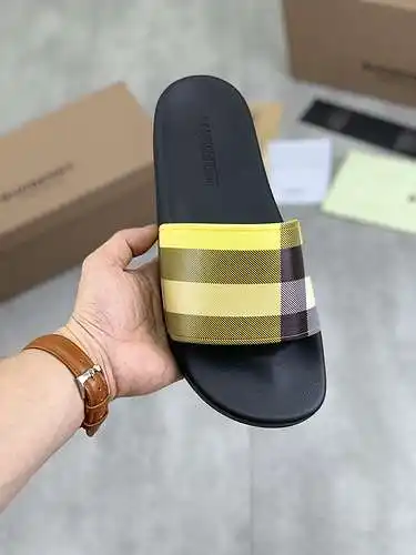 Zapatos Burberry para hombre y mujer Código: 0516A80 Talla: 36-46