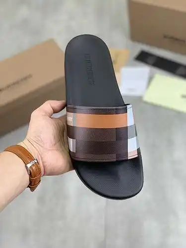 Zapatos Burberry para hombre y mujer Código: 0516A80 Talla: 36-46