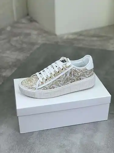 Zapatos Versace para hombre y mujer Código: 0516C00 Talla: 36-45 (46 personalizados)