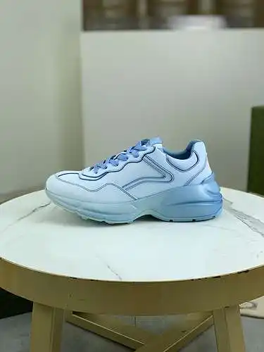 Zapatos de hombre y mujer GUCCI lavados en color degradado (alta artesanía) Código: 0513F00 Talla: 3
