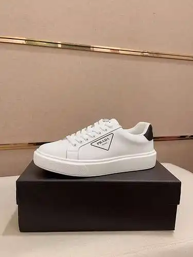 Prada Men's Shoes Code: 0525B40 Size: 38-44