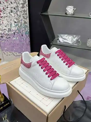 Zapatos McQueen* para hombre y mujer Código: 0526C40 Talla: talla 35-40 para mujer, talla 39-44 para