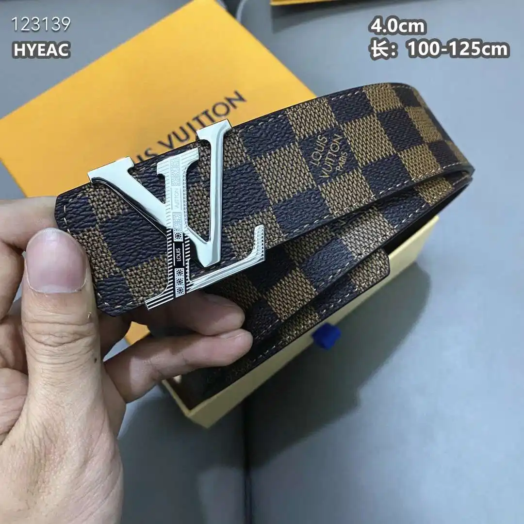HR001250 (8).webp