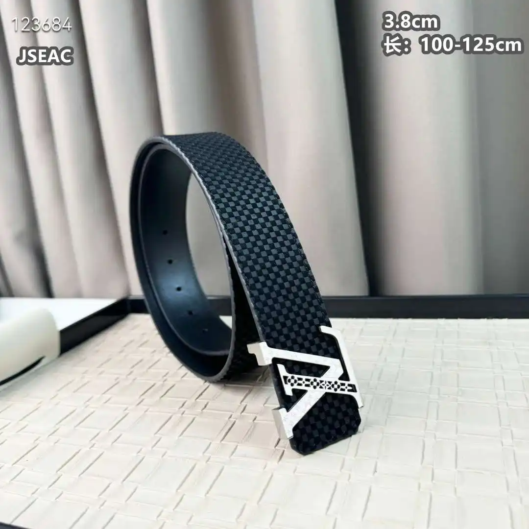 ER001250 (4).webp