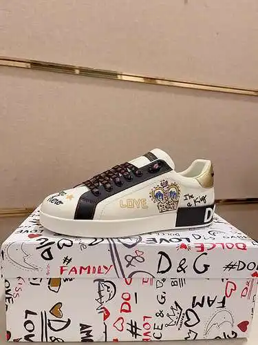 Zapatos Dolce & Gabbana para hombre y mujer Código: 0524D80 Talla: 36-46 (las tallas de mujer so