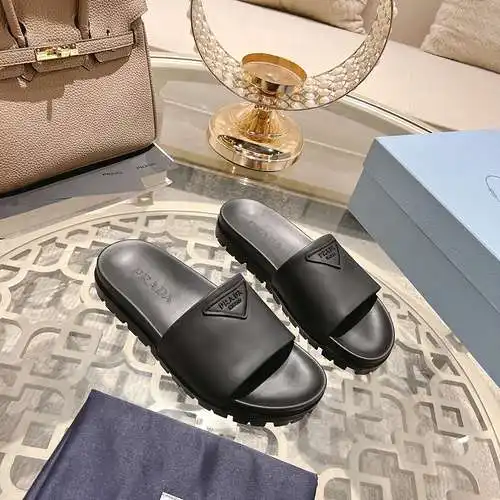 Prada men's and women's shoes Code: 0527B80 Size: Women's 35-41 Men's 38-45