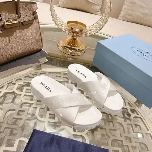 Prada men's and women's shoes Code: 0527B80 Size: Women's 35-41 Men's 38-45