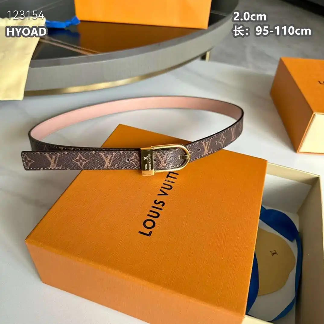 KM001250 (4).webp