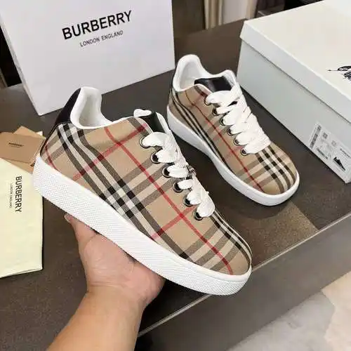 Zapatos Burberry para hombre y mujer Código: 0521C40 Talla: mujer 35-40, hombre 39-44 (mujer 41 42 h