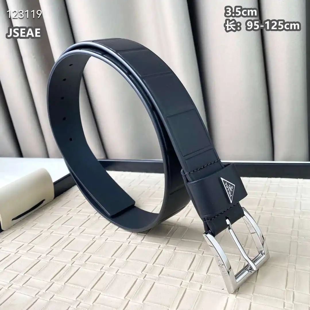 KM001250 (4).webp