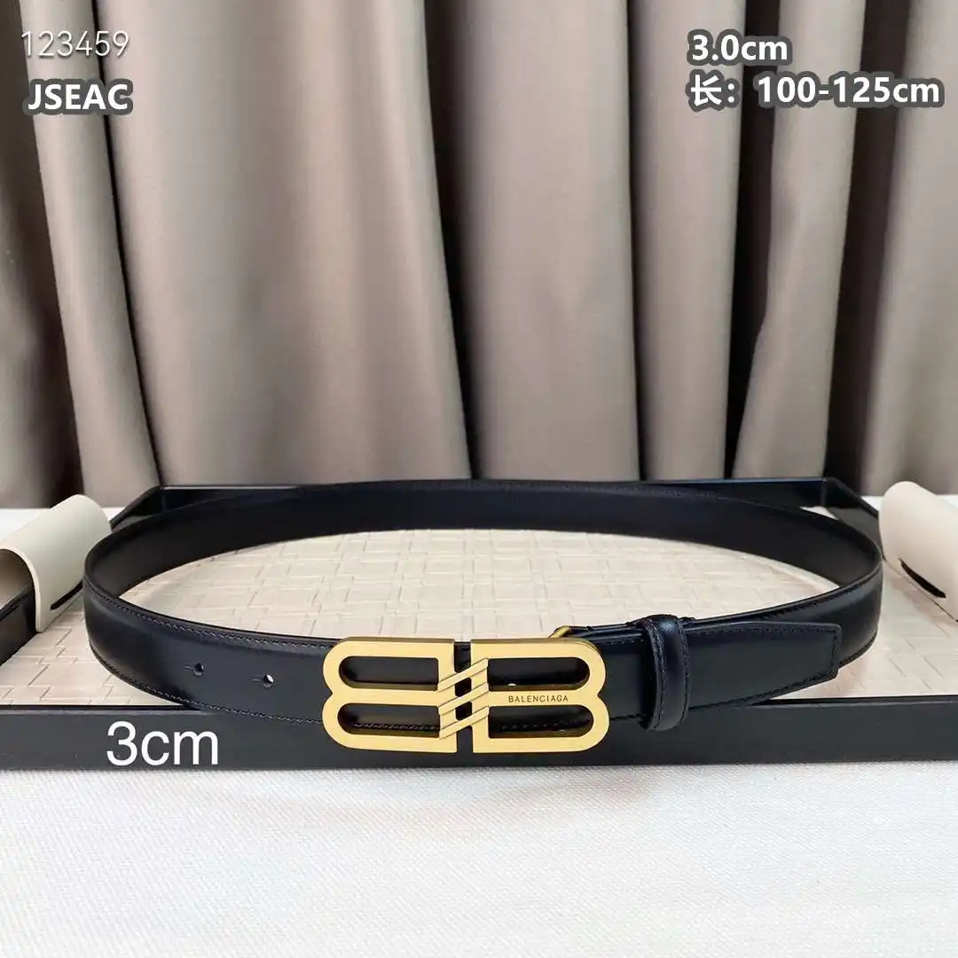 KM001250 (1).webp