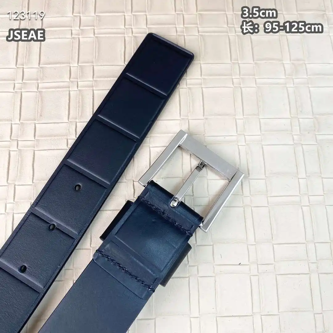 KM001250 (3).webp