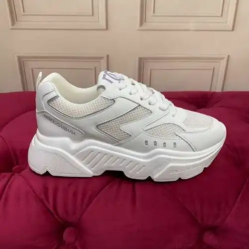 Zapatos Dolce & Gabbana para hombre y mujer Código: 0521C60 Talla: 35-45