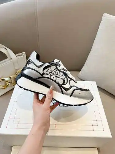 McQueen* Zapatos para hombre y mujer Código: 0527C80 Talla: Mujer 35-40, Hombre 38-44