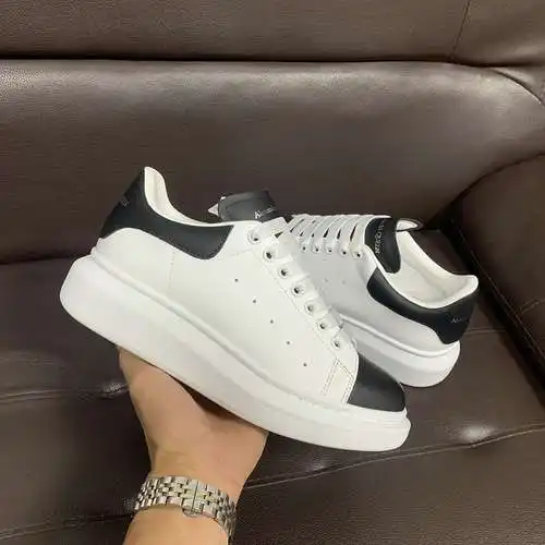 McQueen* Zapatos para hombre y mujer Código: 0526C40 Talla: Mujer 34-41. Hombres 38-46