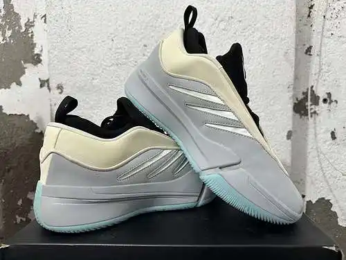 Lillard 9ª generación gris azul 40-46