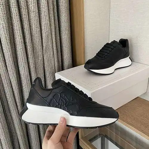 McQueen* Zapatos para hombre y mujer Código: 0527C60 Talla: Mujer 35-40, Hombre 38-44