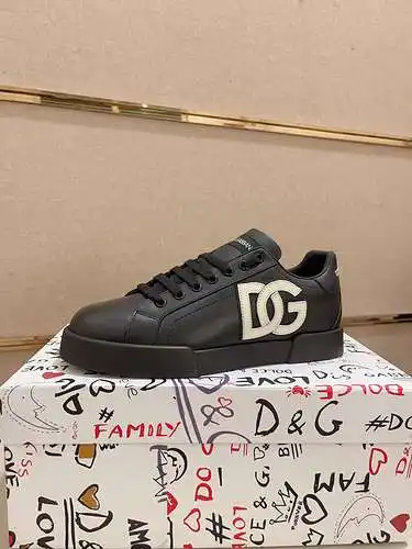 Zapatos Dolce & Gabbana para hombre y mujer Código: 0524D40 Talla: 36-46 (las tallas de mujer so