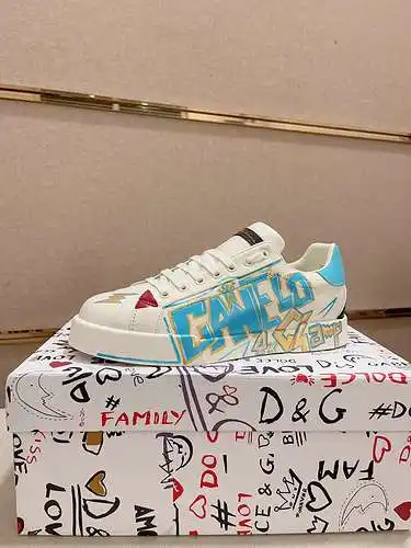 Zapatos Dolce & Gabbana para hombre y mujer Código: 0524D80 Talla: 36-46 (las tallas de mujer so