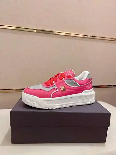 Zapatos de hombre Valentino Código: 0525B80 Talla: 38-44 (45/46 se puede personalizar)
