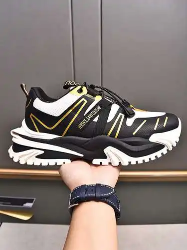Zapatos de hombre Versace Código: 0529B90 Talla: 38-44 (45 personalizados)