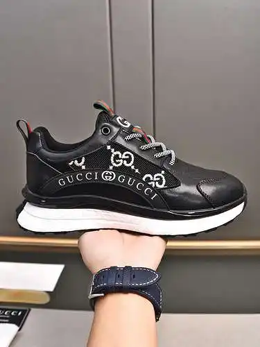 Zapatos de hombre GUCCI Código: 0529B60 Talla: 38-44 (45 personalizados)