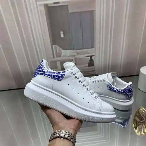 McQueen* Zapatos para hombre y mujer Código: 0526C40 Talla: Mujer 34-41. Hombres 38-46