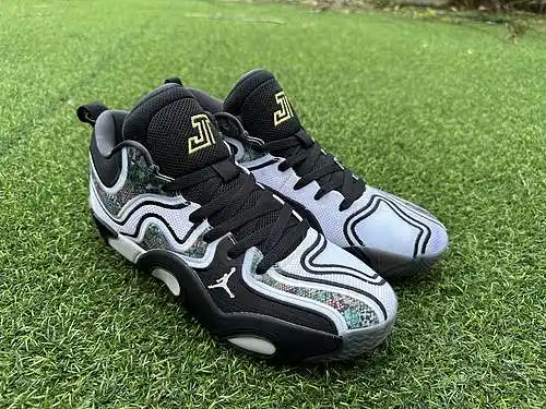 680-4 oro negro blanco