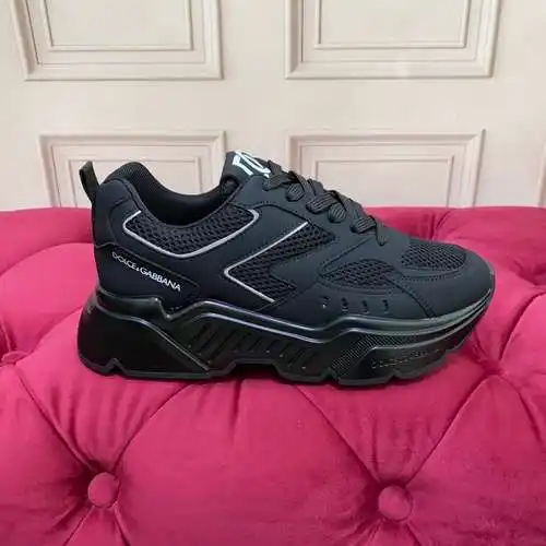 Zapatos Dolce & Gabbana para hombre y mujer Código: 0521C60 Talla: 35-45