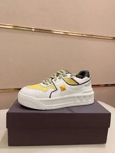 Zapatos de hombre Valentino Código: 0525B80 Talla: 38-44 (45/46 se puede personalizar)