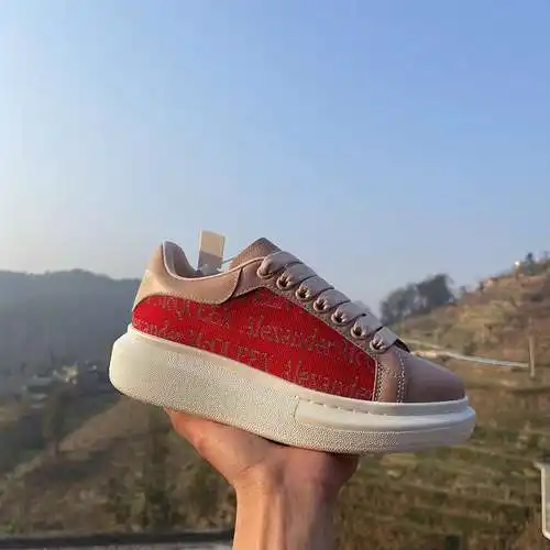 McQueen* Zapatos para hombre y mujer Código: 0318C30 Talla: Mujer 34-41., Hombre 38-46 Observaciones
