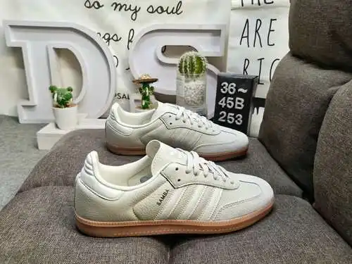 253DAdidas originals Busenitz Vulc adidas Casi 70 años de originales clásicos hechos de gamuza, horm